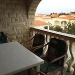 Apartment Apartments Near Sea Vir
